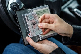 В Беларуси вдвое продлевается срок действия водительских прав