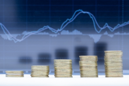 Минфин сокращает внешний госдолг за счет новых заимствований на внутреннем рынке Минфин сокращает внешний госдолг за счет новых заимствований на внутреннем рынке