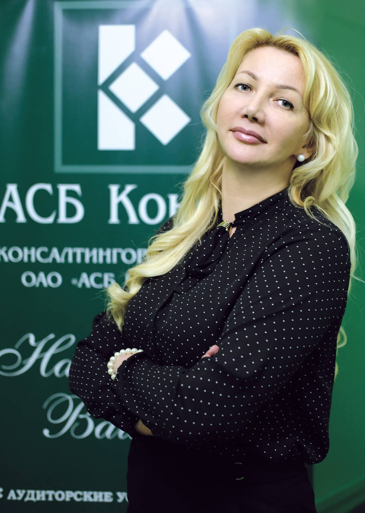 Татьяна Набокова вертикальное фото.jpg