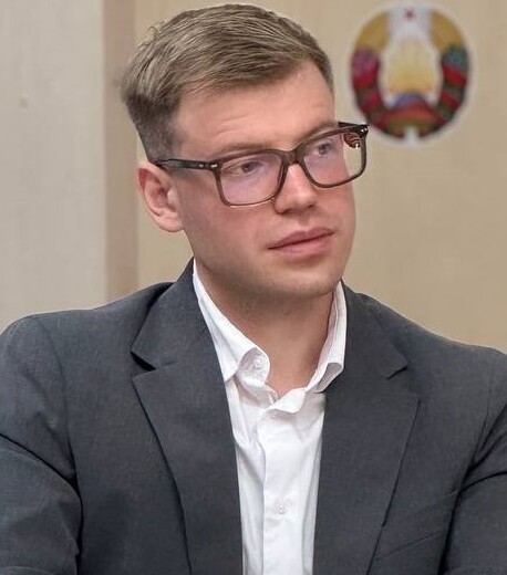 Роберт Шеер_Источник фото dompressy.by (1).jpg