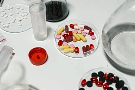 Белорусы активно скупают лекарства. Что будет дальше?