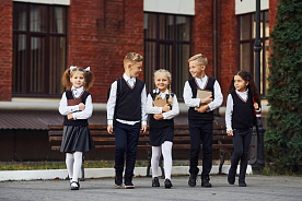 Введение обязательной школьной формы поддерживают 70% белорусов