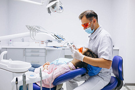 Минздрав посчитал, на сколько подешевеют услуги стоматологов из-за регулирования цен