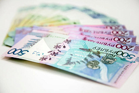 Какие зарплаты директорам предлагают в регионах