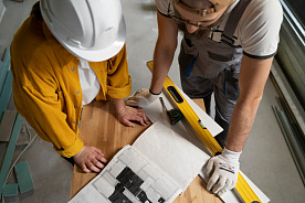 Завышение подрядчиком стоимости работ по договору строительного подряда: порядок возврата излишне оплаченных работ