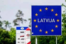 Автомобили с белорусскими номерами  с 16 июля не могут въезжать на территорию Латвии