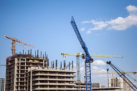 13 августа – День строителя: увеличение инвестиций и рост зарплат