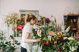 Цветочный бизнес в праздничные дни: как уплачивать налоги в 2024 году